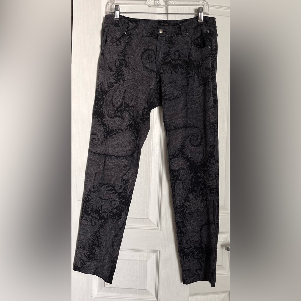 Women’s blue/gray paisley “jeans”